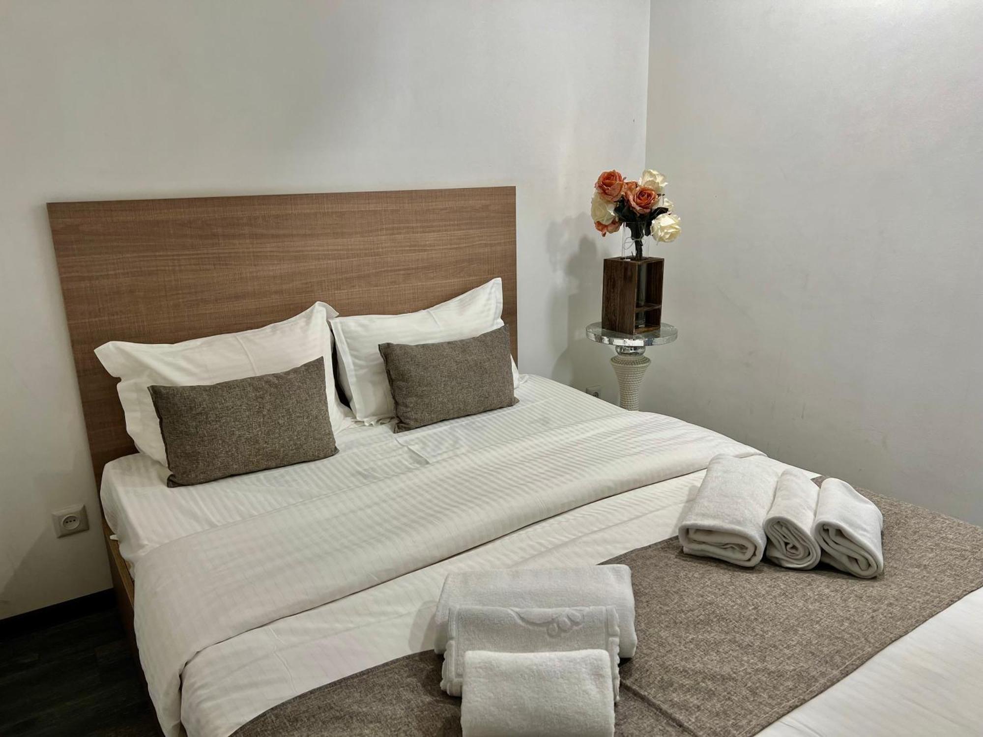 Yvn Tumanyan Apart-Hotel Erivan Exterior foto