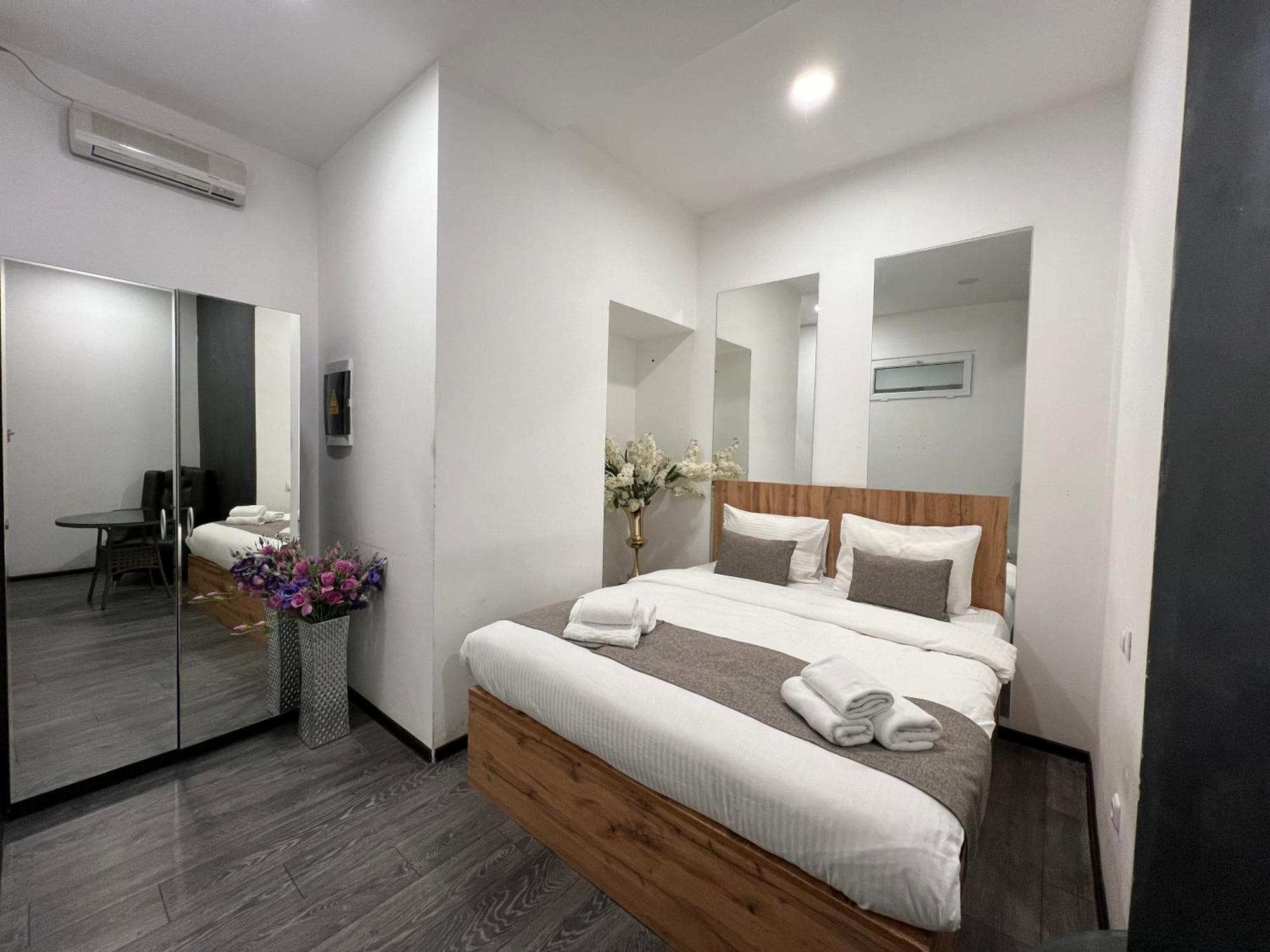 Yvn Tumanyan Apart-Hotel Erivan Exterior foto